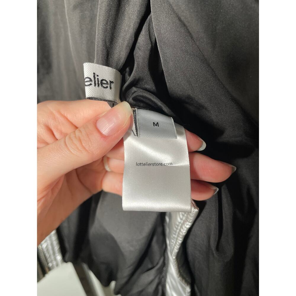 Lattelier Puffer Jacket Womens Medium Silver Shiny Down Filled Zip Winter Hood - Picture 9 of 11